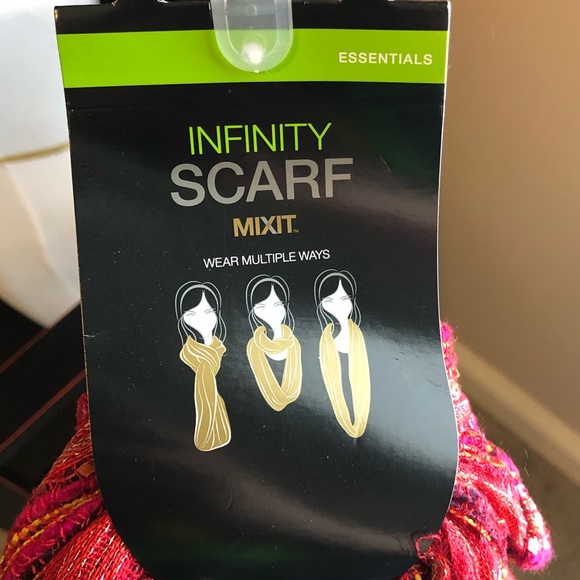 Infinity Scarf - Picture 2 of 4